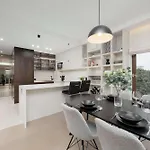Elegant With Air Conditioning, Office And Underground Parking By Renters Prestige * Warsaw
