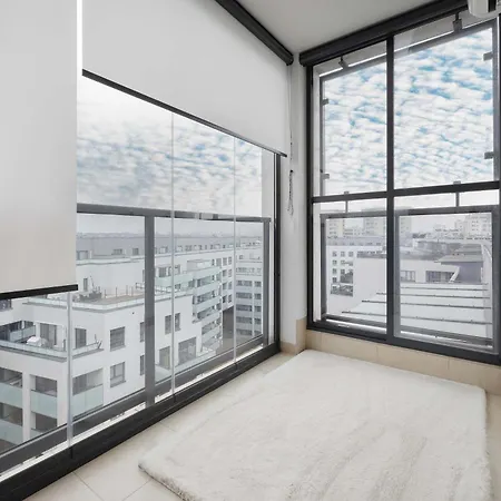 Apartamento Elegant With Air Conditioning, Office And Underground Parking By Renters Prestige Varsóvia