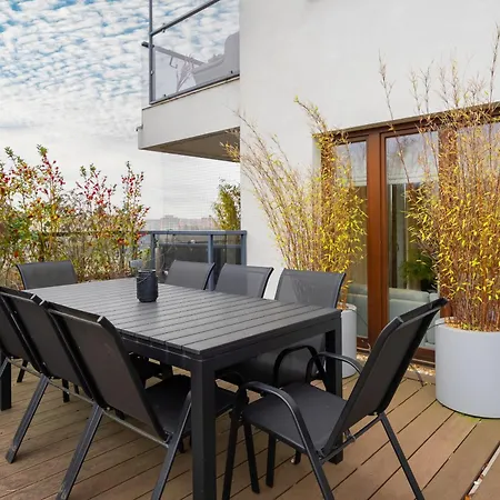 Elegant With Air Conditioning, Office And Underground Parking By Renters Prestige Warszawa