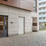 Elegant With Air Conditioning, Office And Underground Parking By Renters Prestige * Varšava